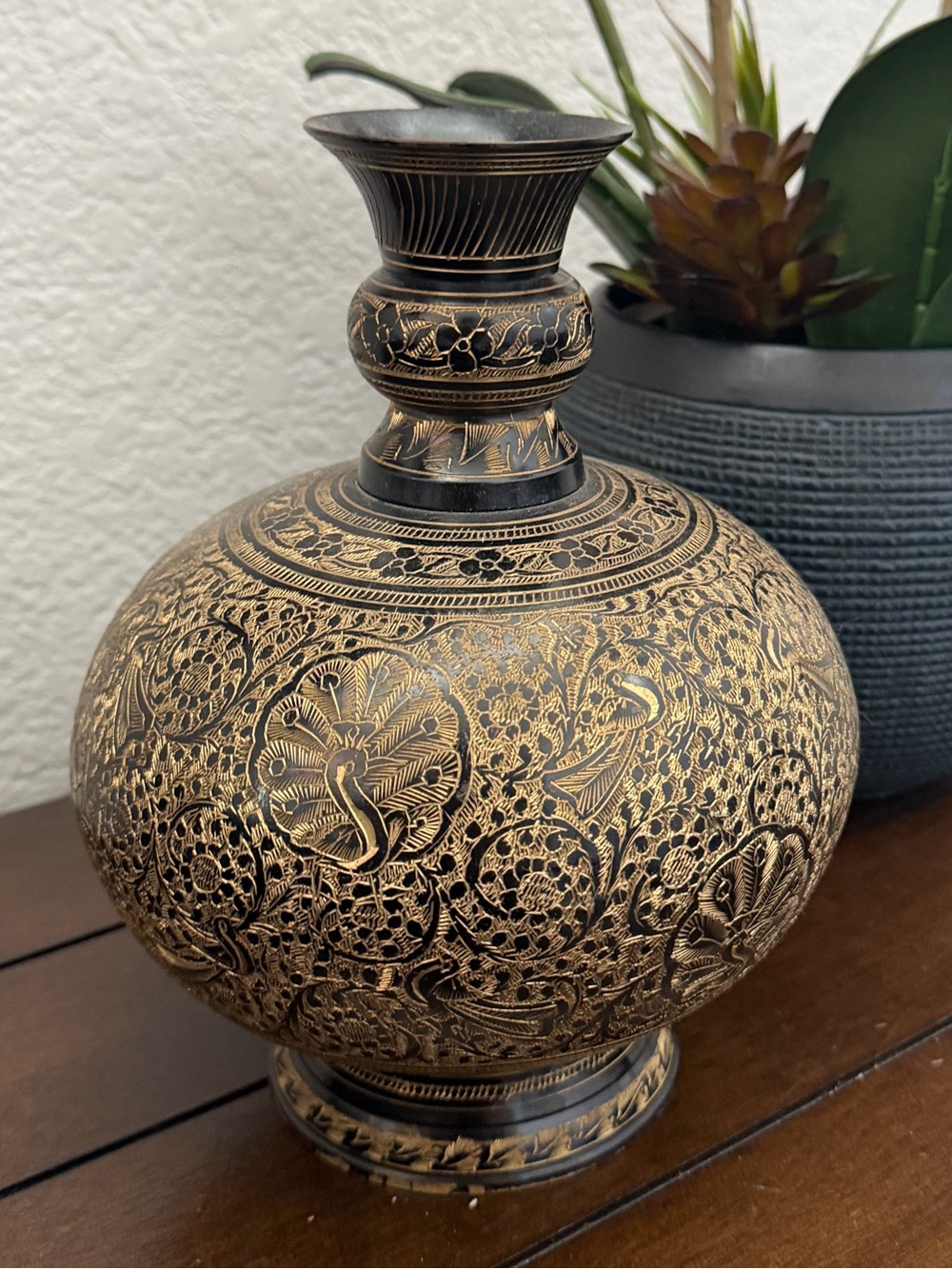 Vintage Indian Hand-Etched Brass & Black Lacquer Peacock Vase
